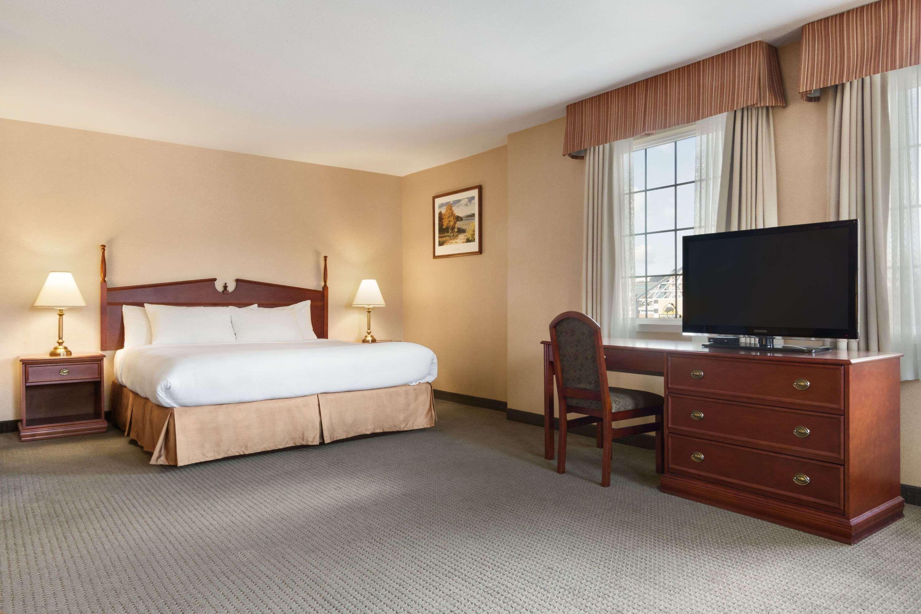 Days Inn By Wyndham Guelph Eksteriør billede