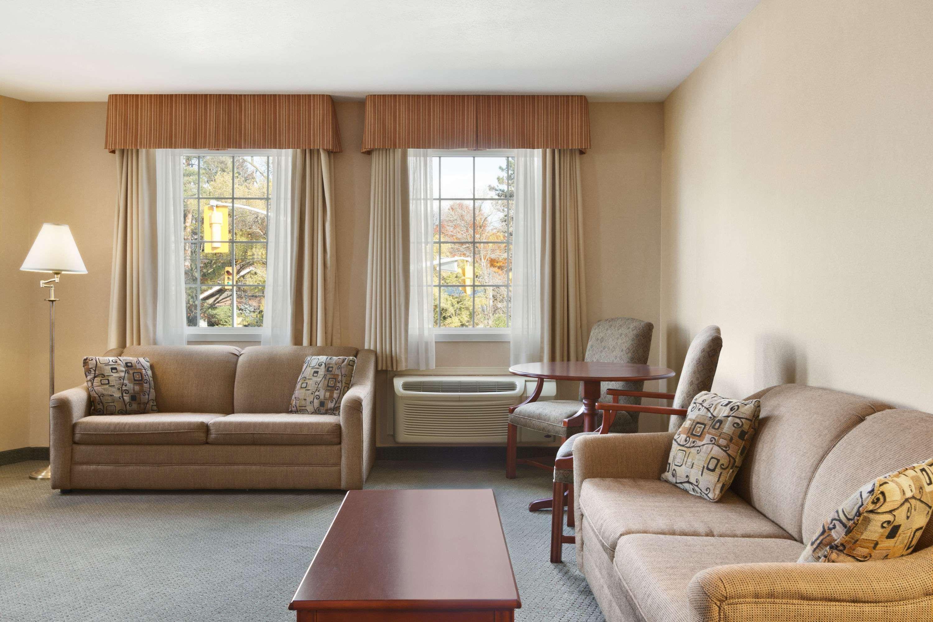 Days Inn By Wyndham Guelph Eksteriør billede