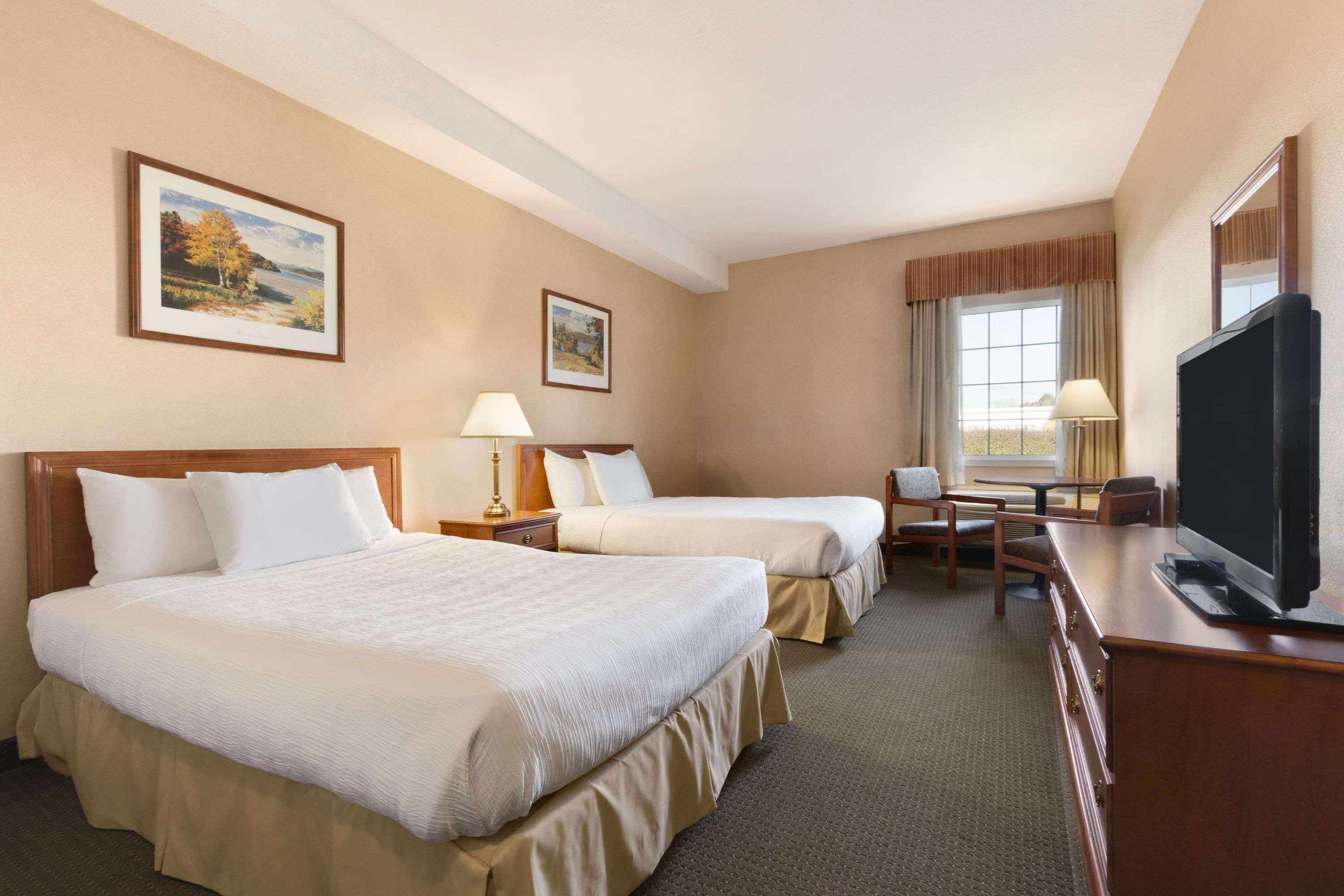 Days Inn By Wyndham Guelph Eksteriør billede