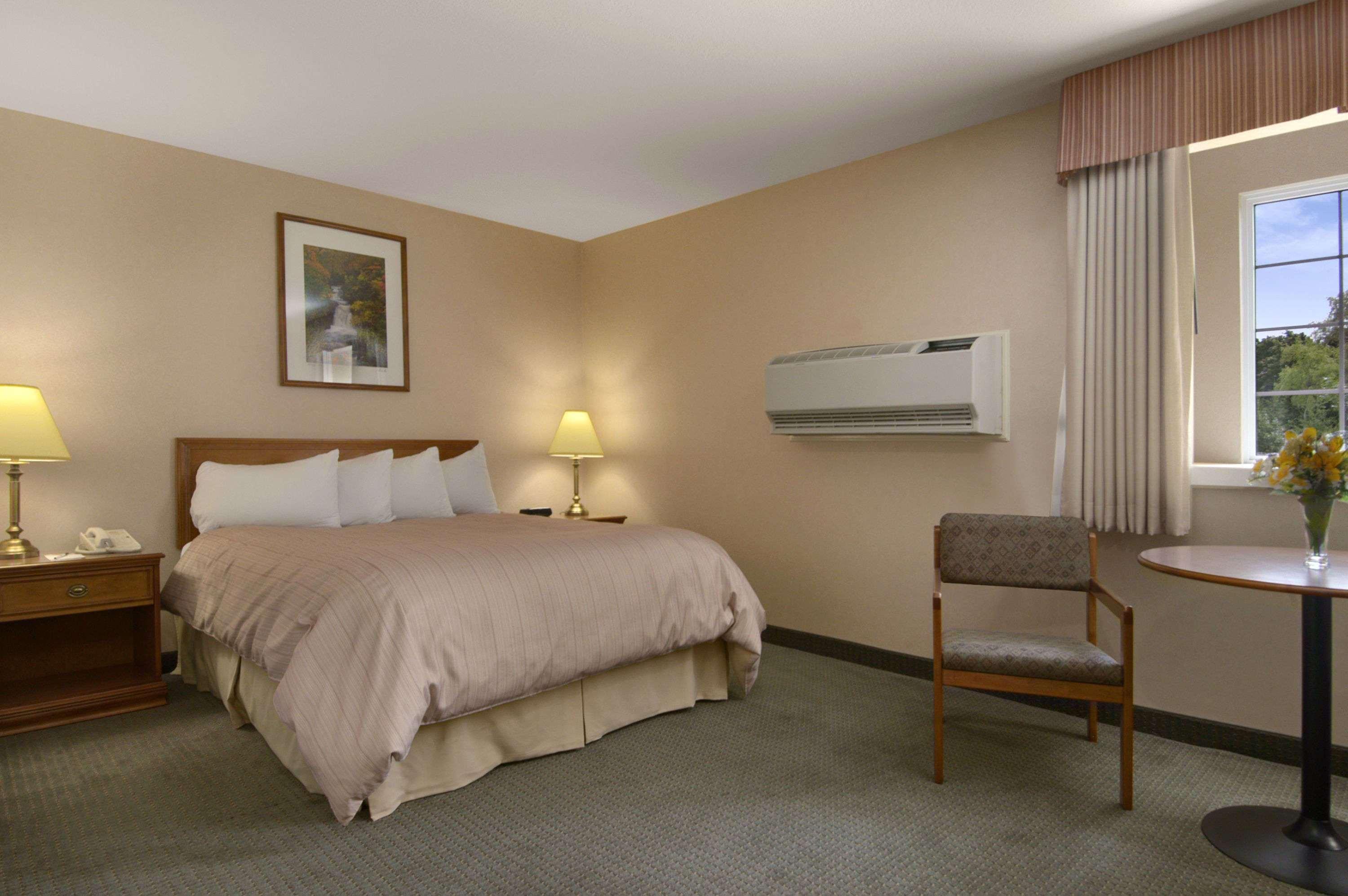 Days Inn By Wyndham Guelph Eksteriør billede