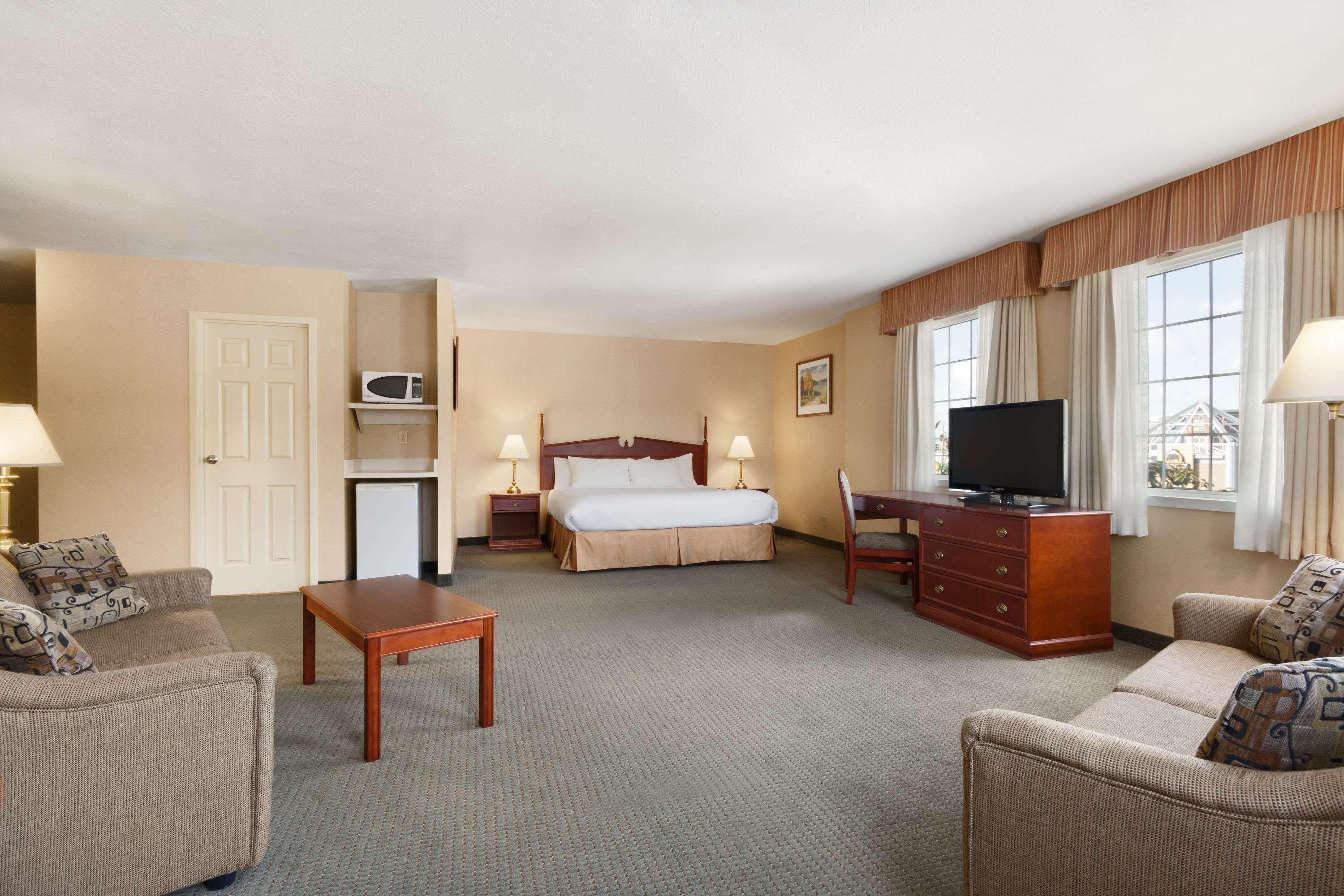 Days Inn By Wyndham Guelph Eksteriør billede