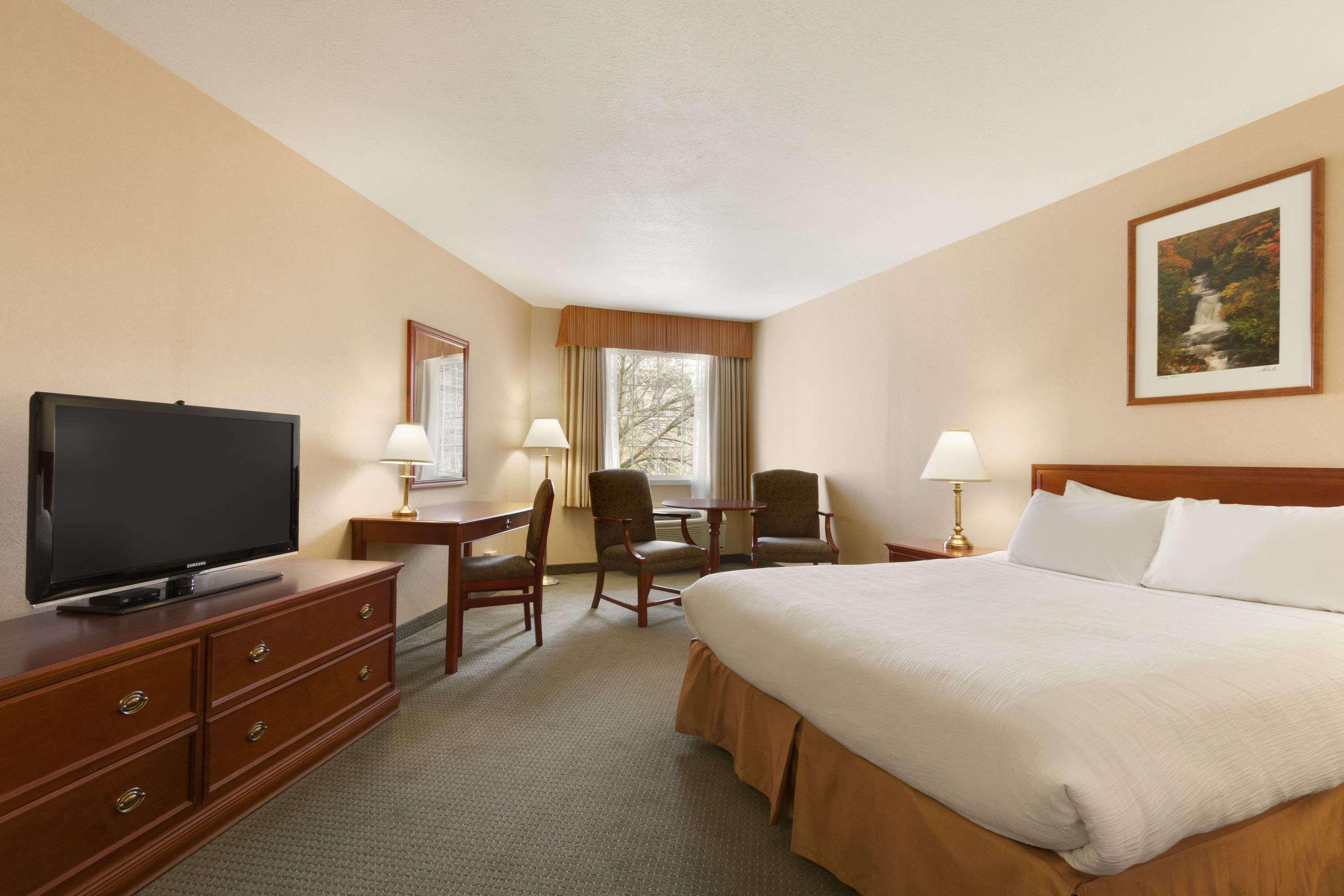 Days Inn By Wyndham Guelph Eksteriør billede