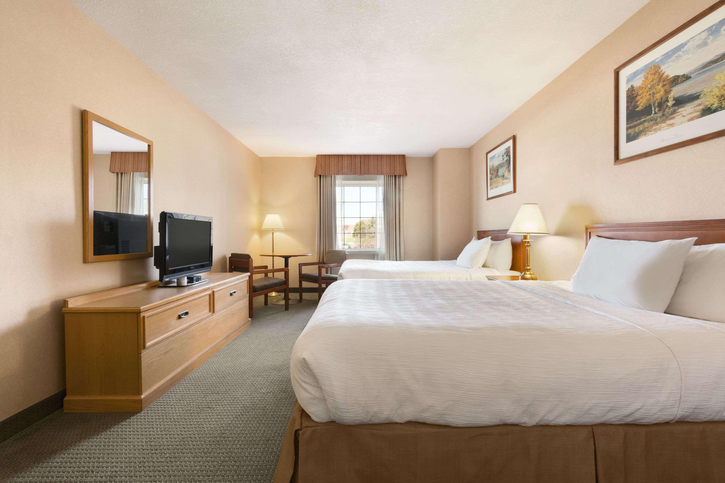 Days Inn By Wyndham Guelph Eksteriør billede