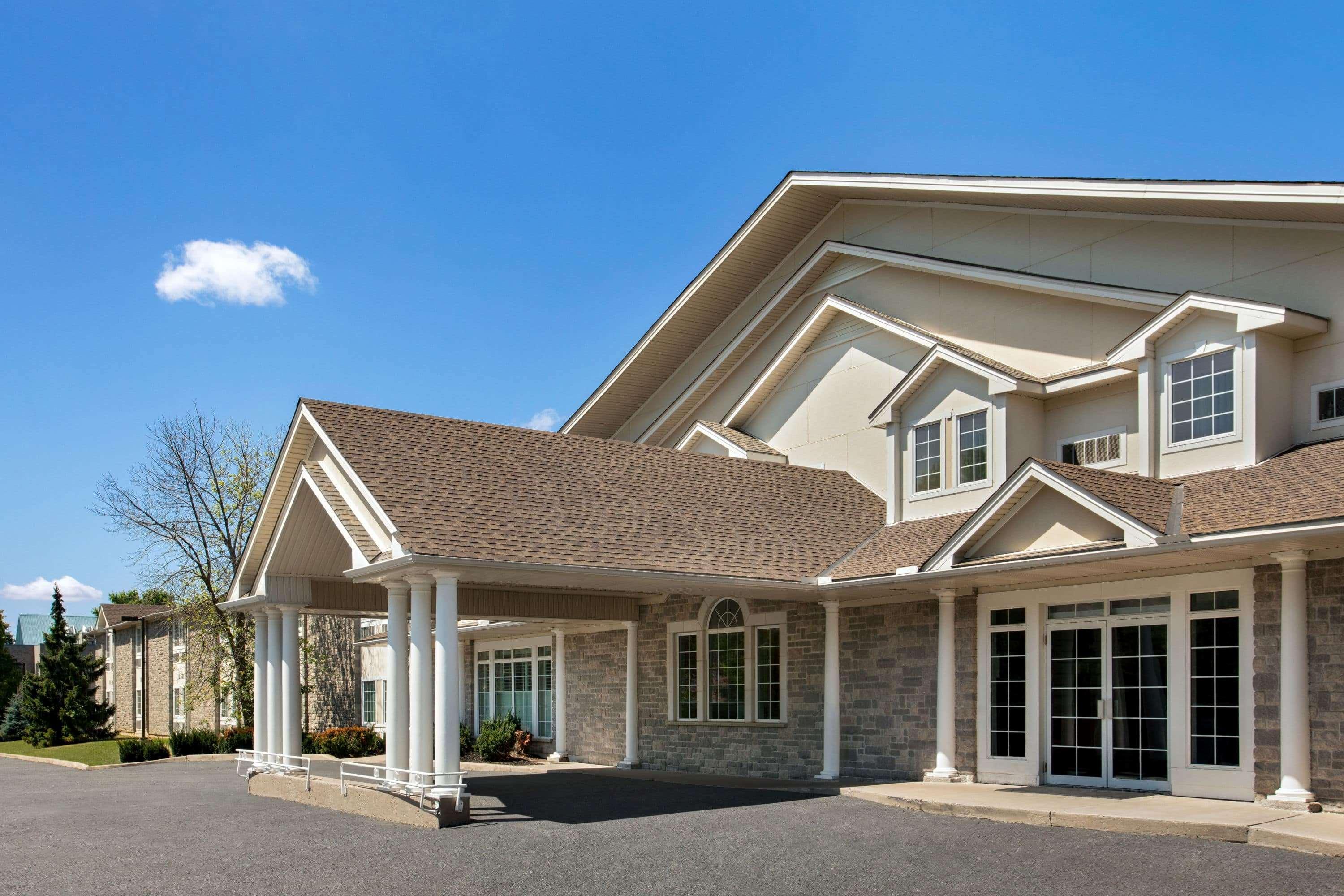 Days Inn By Wyndham Guelph Eksteriør billede