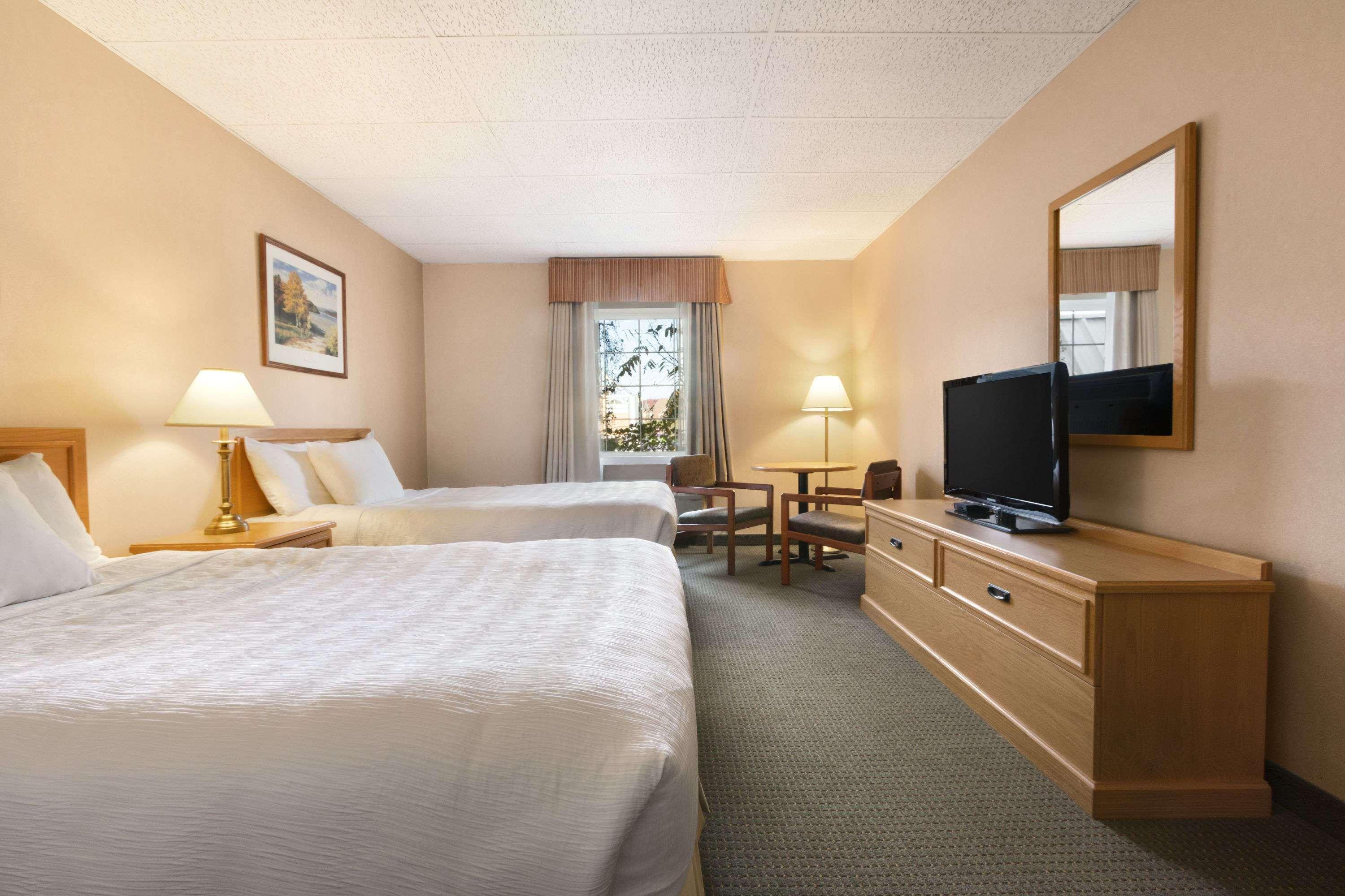 Days Inn By Wyndham Guelph Eksteriør billede
